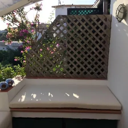 Porto Rotondo, Delizioso Sul Porto